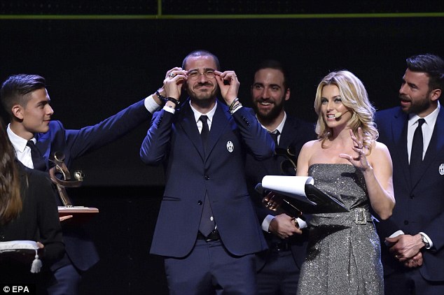 Bonucci (centre) also picked up the award for Serie A's Best Player in the 2015-16 season