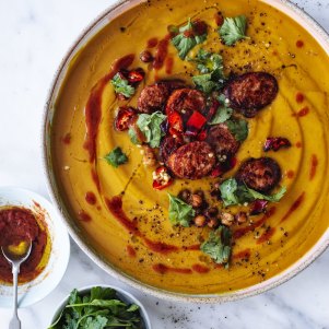 ***EMBARGOED FOR GOOD FOOD x SUNDAY LIFE, June 6, 2021 ISSUE***
Masterclass: Jill Dupleix's Roast pumpkin soup with chickpeas and merguez.
Photography by William Meppem (photographer on contract, no restrictions)
