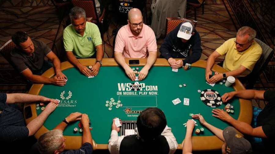 How many poker players at a table?