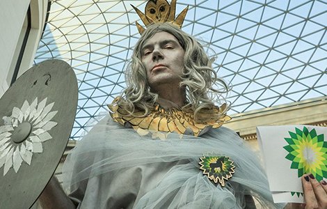 Standing firm against BP sponsorship of British Museum’s ‘Troy’ exhibition on 8 February 2020. Hundreds of activists trying to end the artwash were also joined by a giant Trojan horse. IMAGEPLOTTER/ALAMY