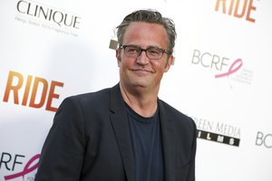 Matthew Perry arrives at the premiere of "Ride" at The Arclight Hollywood Theater in Los Angeles