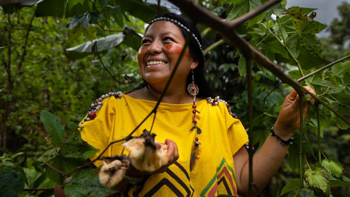 Yanesha leader Cecilia Martínez poses in the Amazon of Peru. 