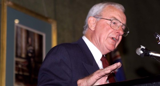 Bill Hayden in 1999 (Image: AAP/Tim Cole)