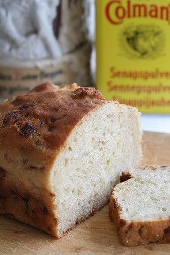 Mustard and beer bread / Sinepi-juustu-õlleleib