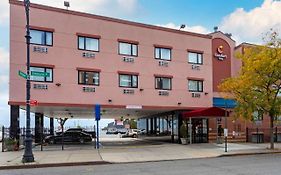 Comfort Inn Brooklyn New York Exterior photo