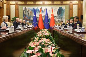 President Michel and President von der Leyen meet President Xi JINPING