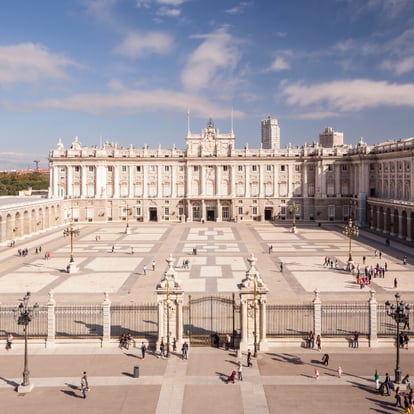 Pase turístico de Madrid, turismo en Madrid, Palacio Real de Madrid, cómo entrar al Palacio Real de Madrid, visitar Madrid, visitar el Palacio Real de Madrid, entradas para el Palacio Real de Madrid, hacer turismo en Madrid, consejos para visitar Madrid