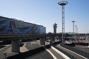 Empty traffic at the deserted international airport of Orly, terminal 4, the day of its closure due to a drop in traffic, in Orly, south of Paris, Wednesday, April 1, 2020 as the government announced an extension of the initial 15-day home confinement period that came into force on March 17 in a bid to brake the spread of the Covid-19.