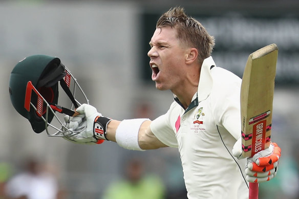 David Warner celebrates a century before lunch on the first day of the SCG Test in 2017.