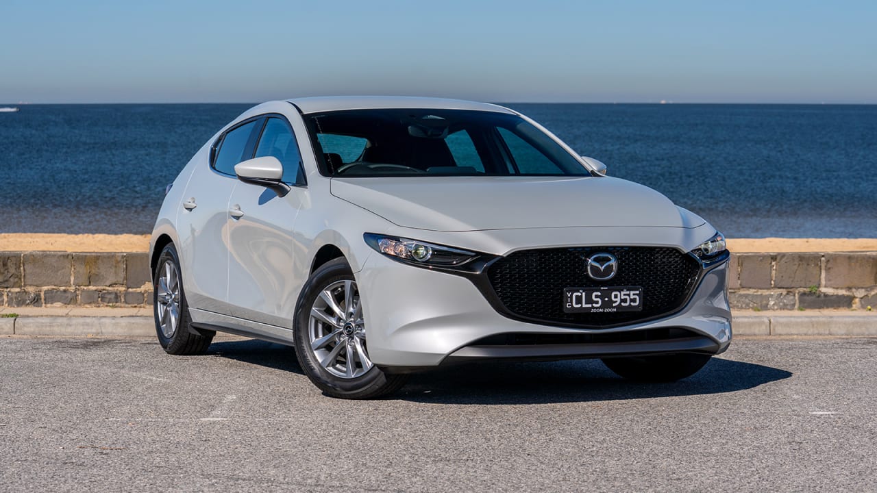 2023 Mazda 3 G20 Pure hatchback review