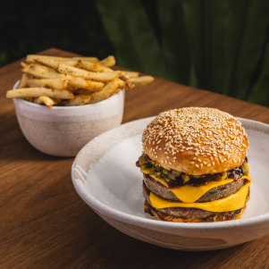 Fysh cheeseburger, made with Mooloolaba yellowfin tuna patties, and served with kombu fries.