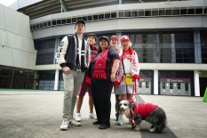 From left to right, football fans Sean Stephens, Samuel Park, and Deb Ford  with Chris and Joy Blake.