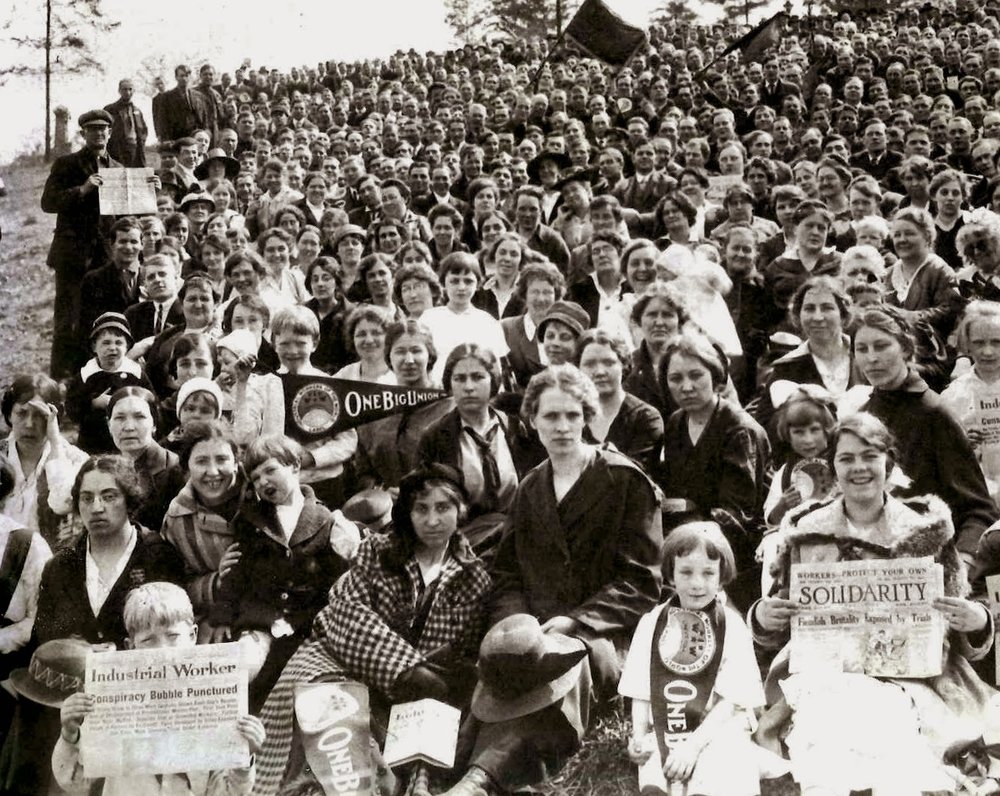 Memorial services for the Everett victims at Mt. Pleasant Cemetery, May 1, 1917