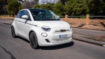 2023 Fiat 500e La Prima video review