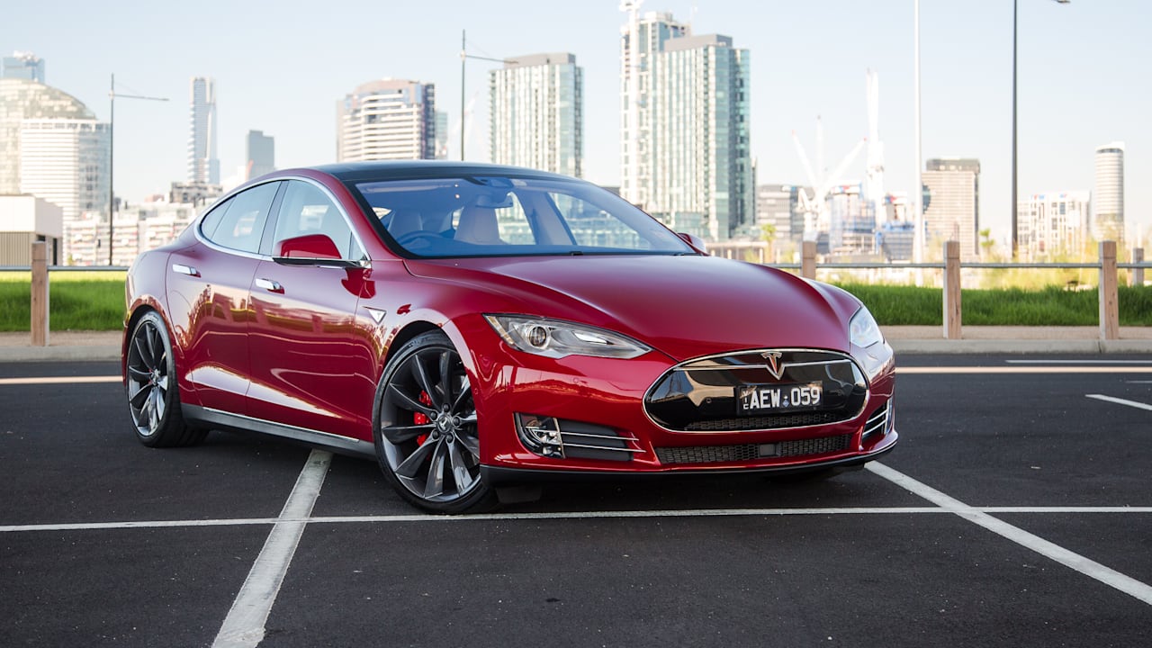 2014-16 Tesla Model S recalled for Takata airbags