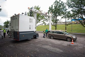 Estonian Tax and Customs Board`s new Nuctech mobile Xray (36425971793)