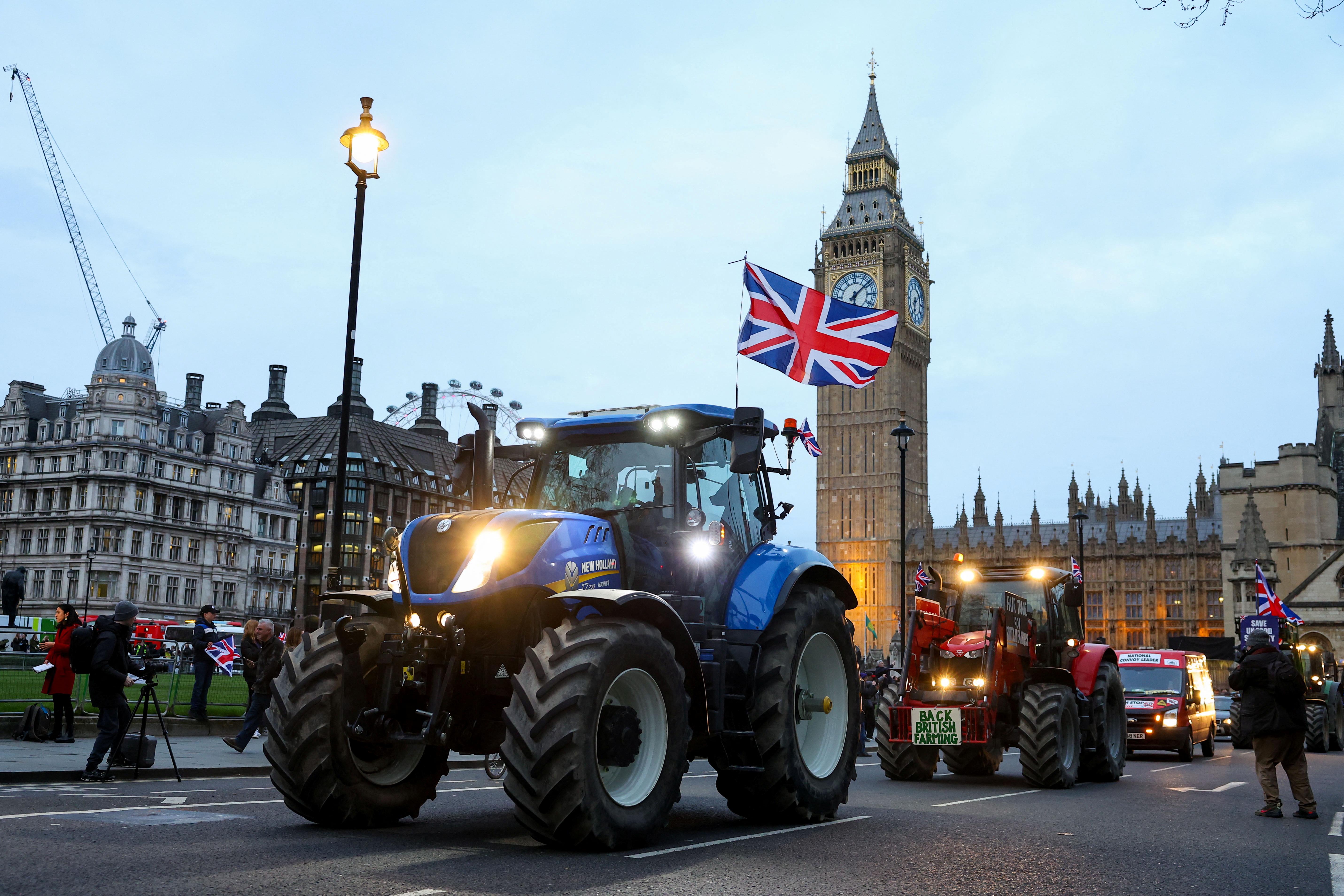 r/europe - Tractors descend on London as farmers stage protest