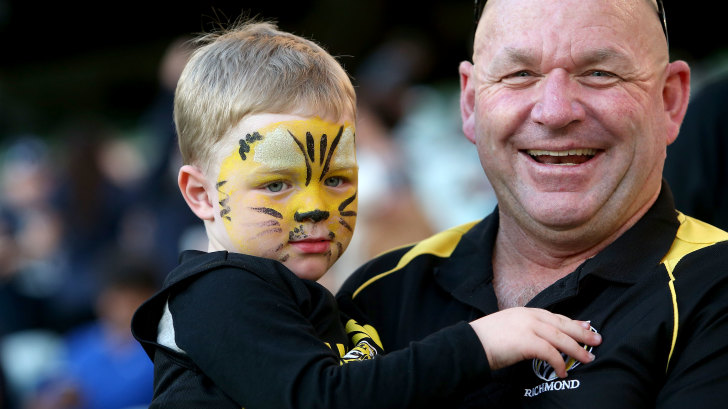 A young Richmond fan.