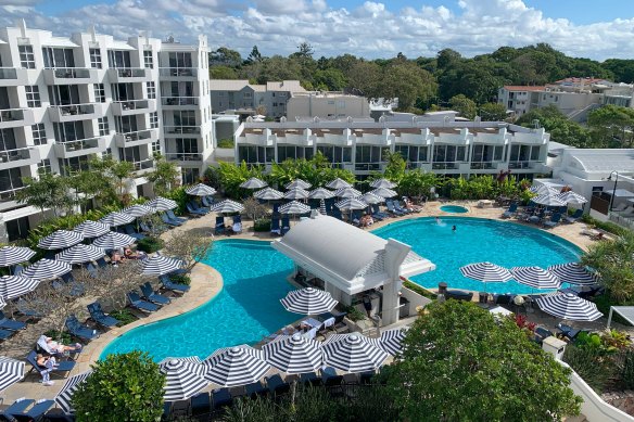 Resort living on Noosa’s main drag.