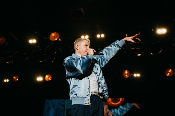 Macklemore has genuine stage presence.