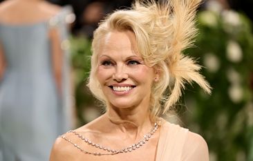  Pamela Anderson 