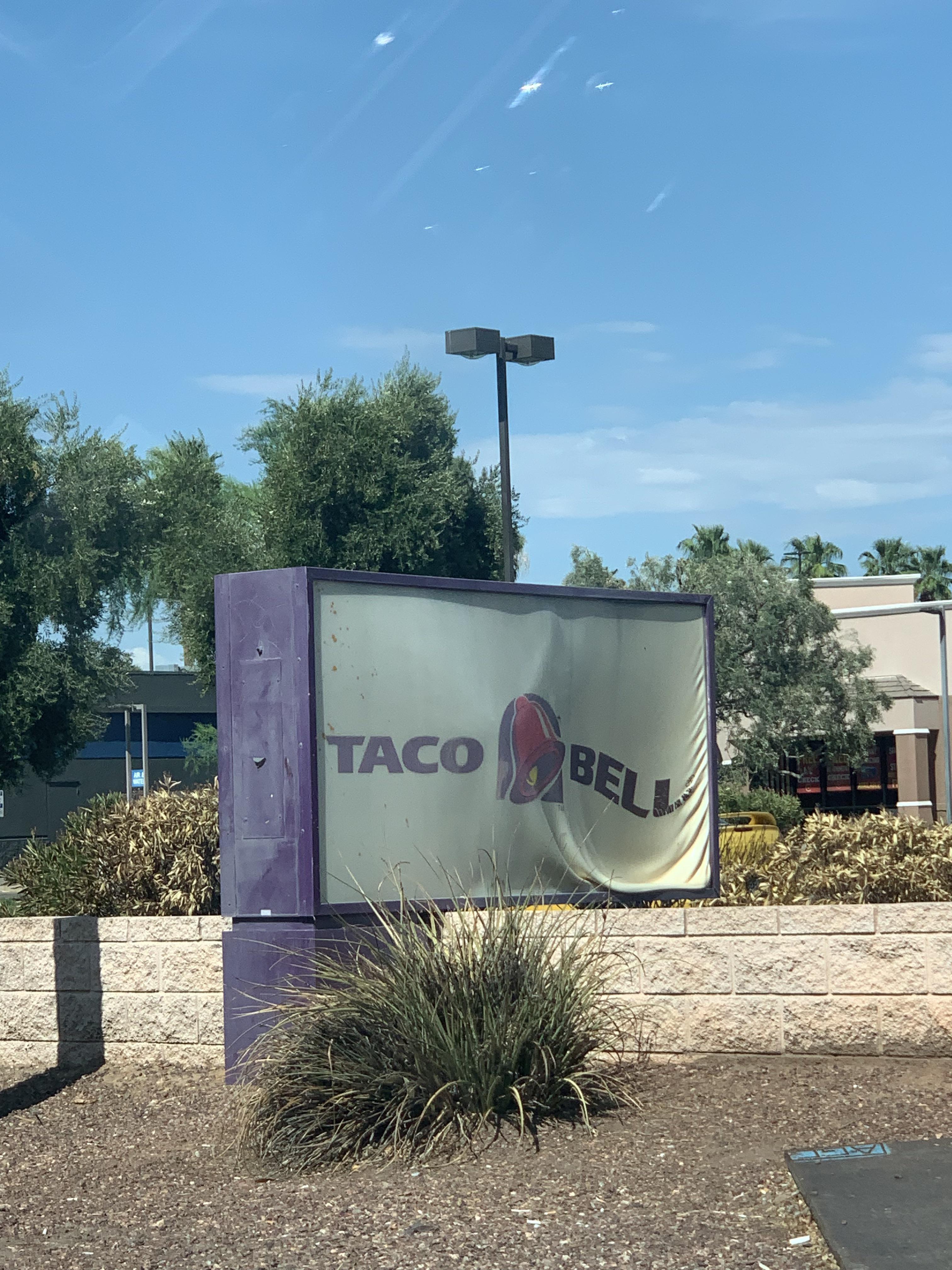 r/pics - Taco Bell sign melting in Phoenix, AZ