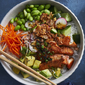 Salmon rice bowls with teriyaki dressing.