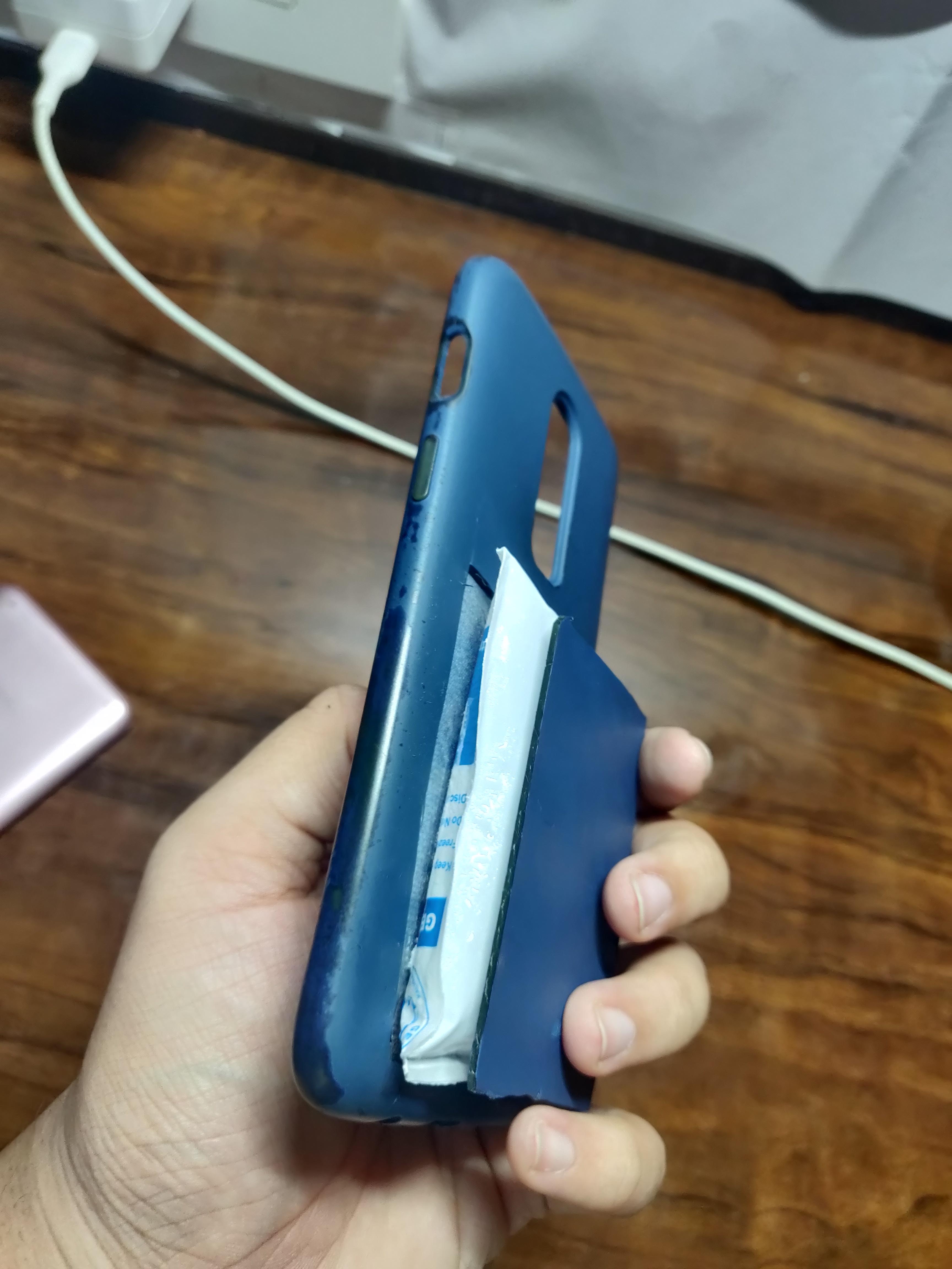 r/techsupportmacgyver - Phone was heating up when gaming