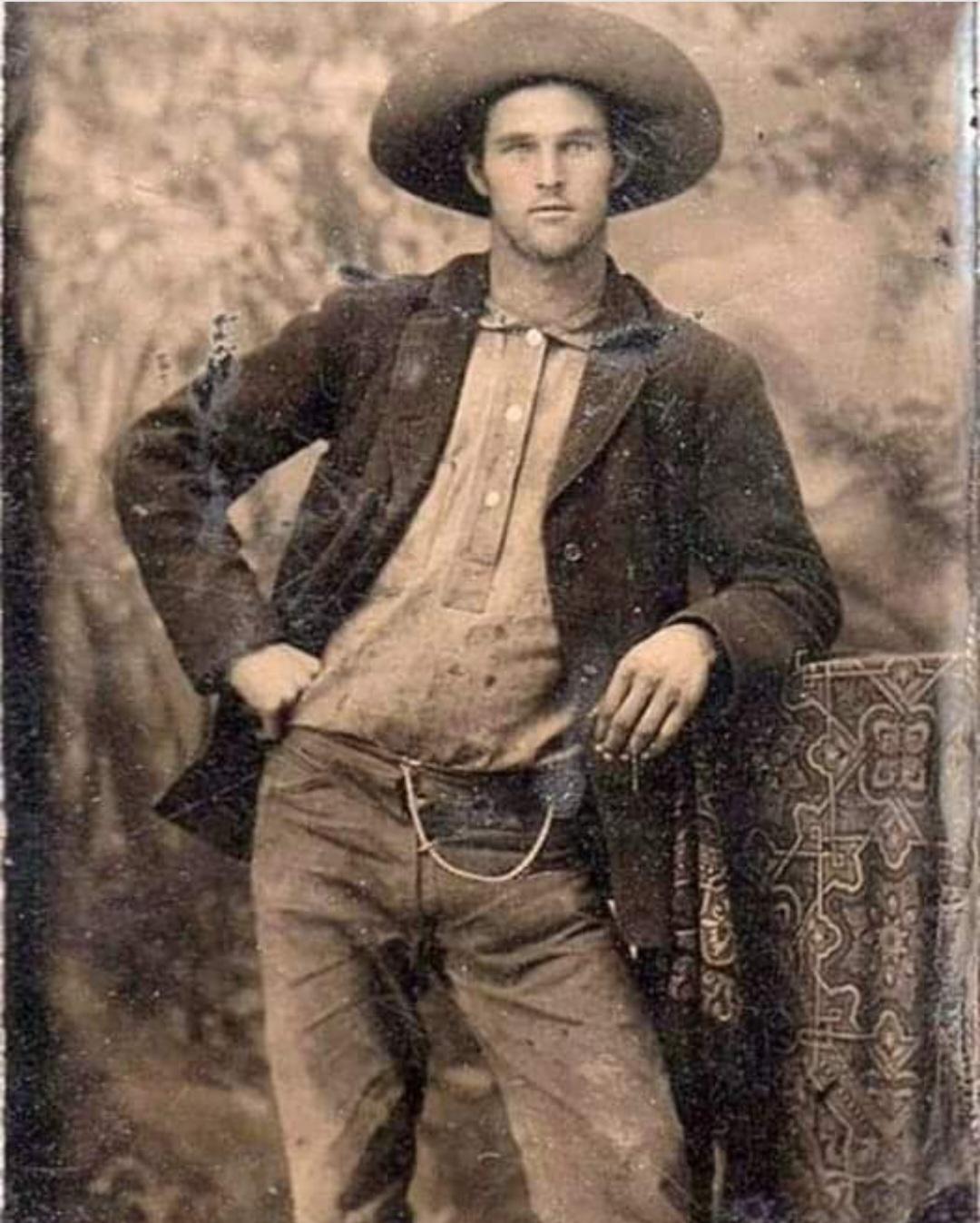 r/OldSchoolCool - Cowboy from the 1800s