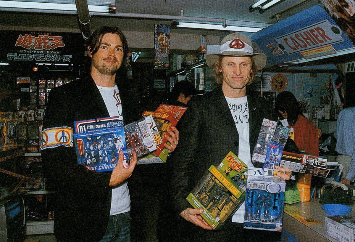 r/lotr - Karl and Viggo buying Gundam figures