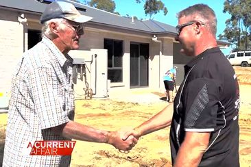 Queensland tradies come to the rescue of grandfather living in caravan