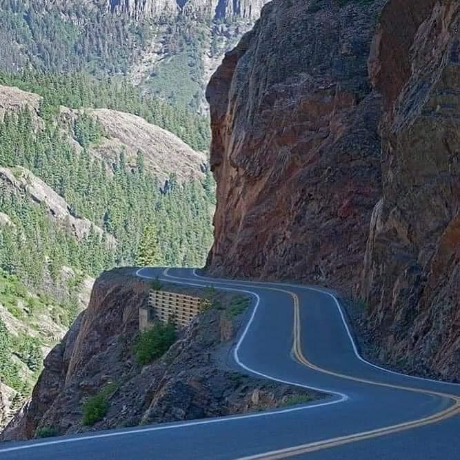 r/pics - THE MILLION DOLLAR HIGHWAY between Silverton & Ouray Colorado