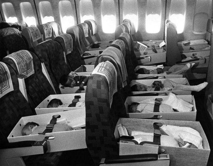 r/interestingasfuck - Vietnamese orphans being airlifted to the US for adoption in 1975.