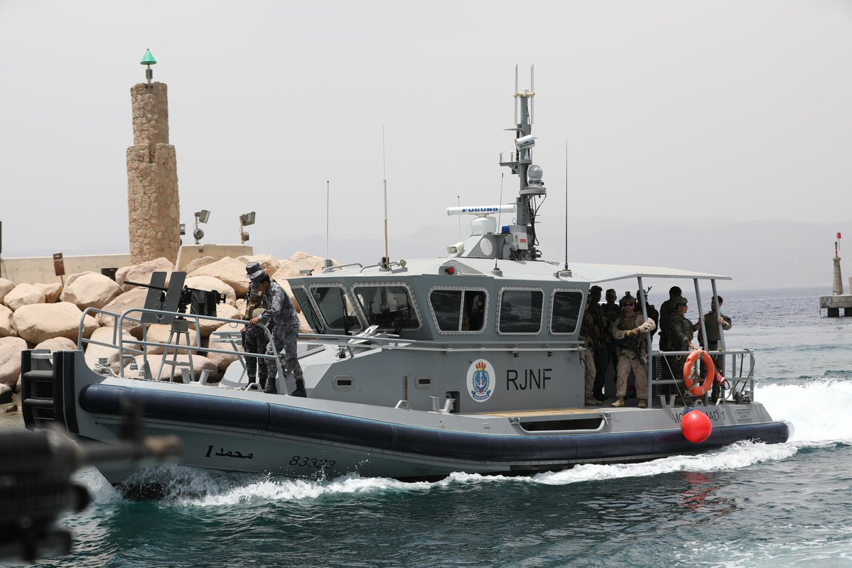 U.S. service members and members of the Royal Jordanian Navy conduct a visit, board, search and seizure (VBSS) training scenario in support of Eager Lion 2024 in Aqaba, Jordan.

#EagerLion2024 is a multilateral exercise, with 33 participating nations, hosted by the Hashemite… https://t.co/lqKU6vfRrF https://t.co/5Stn2pqLJI