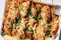 One-tray cheesy tomato and basil chicken strips.