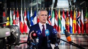 Doorstep statement by NATO Secretary General Jens Stoltenberg at the start of the meetings of NATO Ministers of Defence