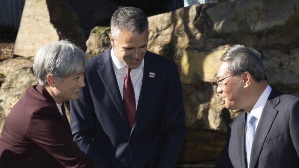 Foreign Minister Penny Wong, South Australian Premier Peter Malinauskas and Chinese Premier Li Qiang during a visit to view giant panda Wang Wang.