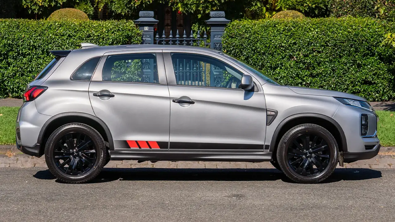 2024 Mitsubishi ASX ES Street review