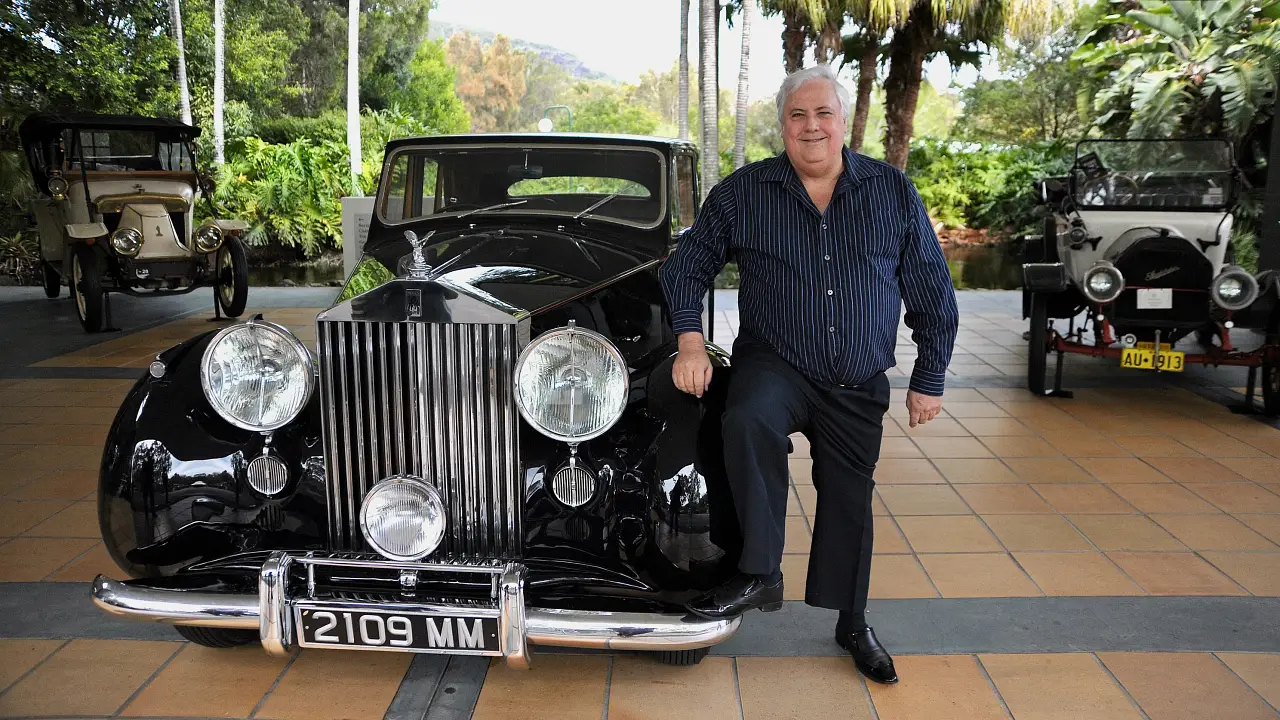 Clive Palmer abandons plans for $100 million car museum – UPDATE