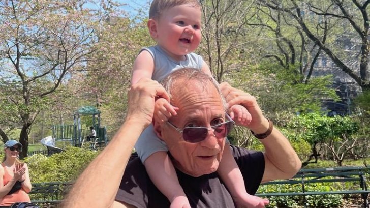 Jacque Ginberg and his granddaughter Alexa in New York.