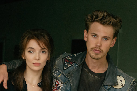 Jodie Comer as Kathy and Austin Butler as Benny in The Bikeriders.