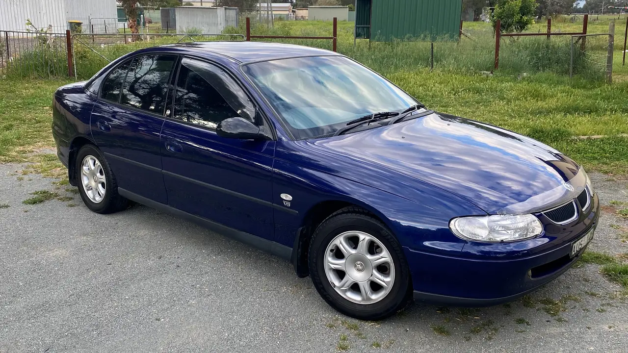 2000 Holden Commodore Executive: owner review