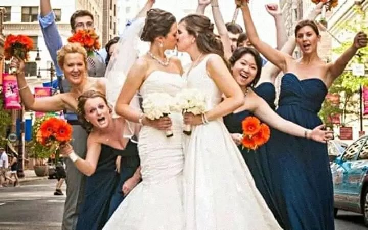 r/actuallesbians - Y'all know the full story of the distracted boyfriend meme? The girls get married!