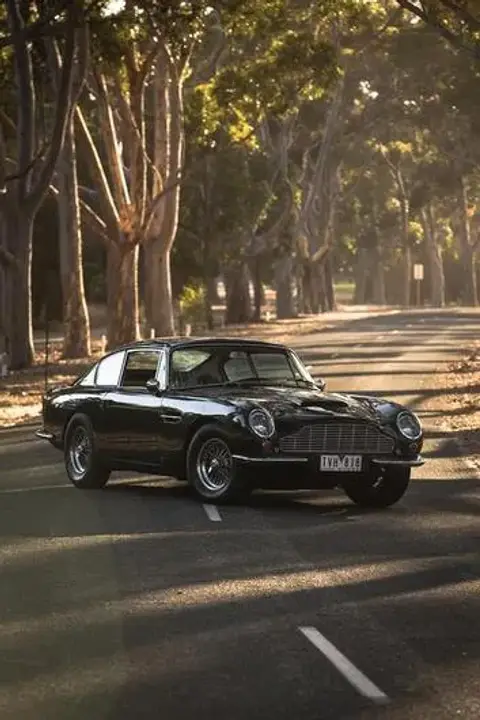 1969 Aston Martin DB6 Review