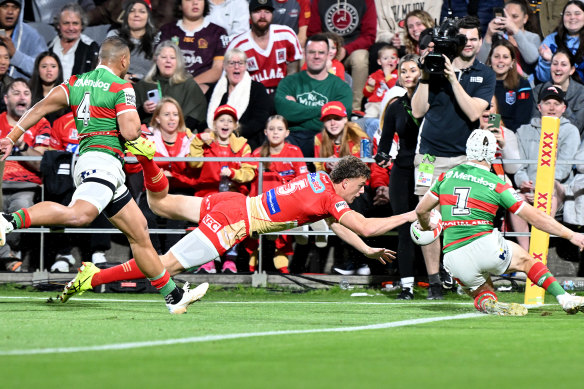 Jack Bostock scores the opening try of the game.