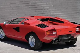 Rod Stewart’s Lamborghini Countach up for auction