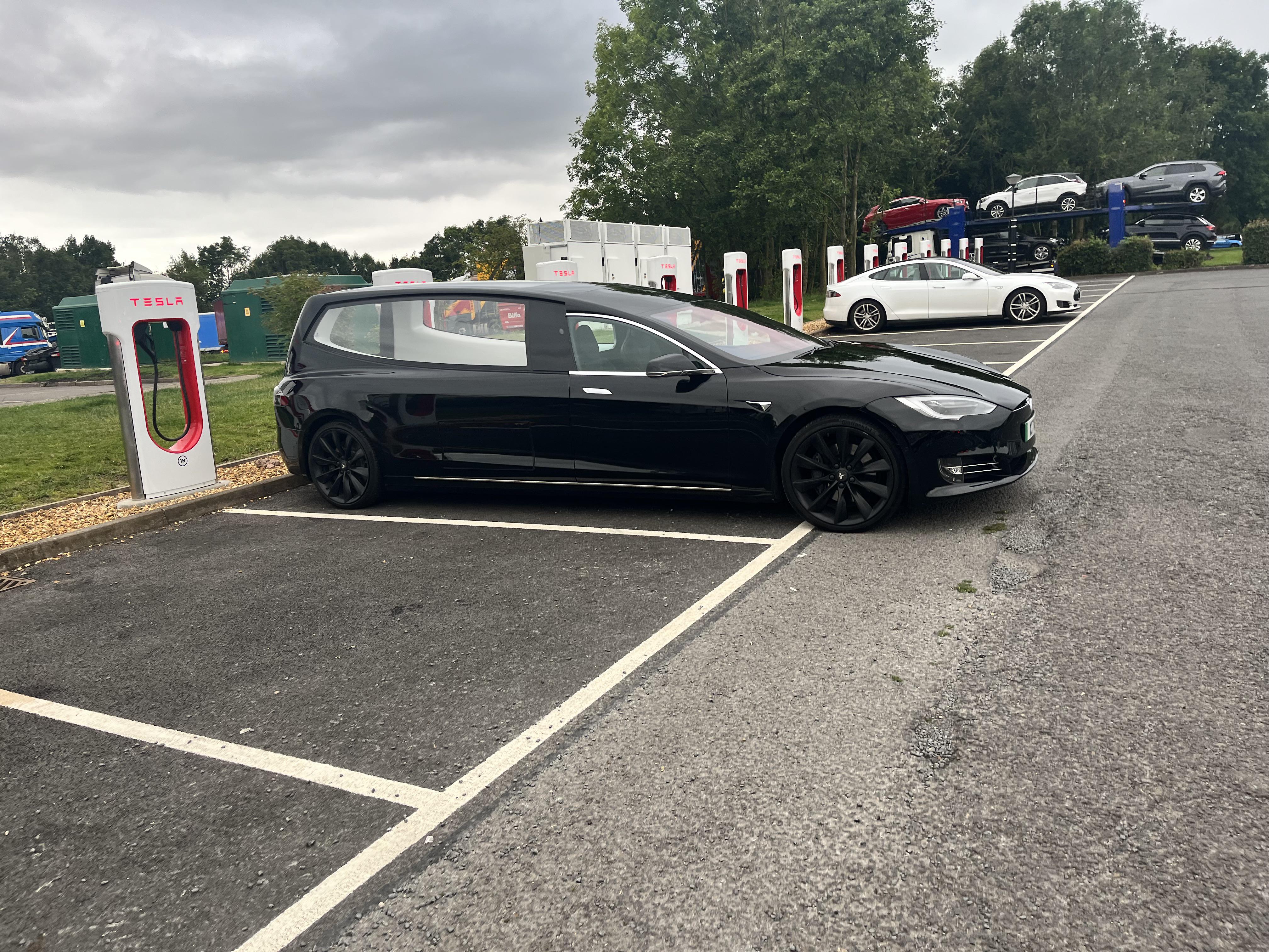 r/mildlyinteresting - Tesla hearse