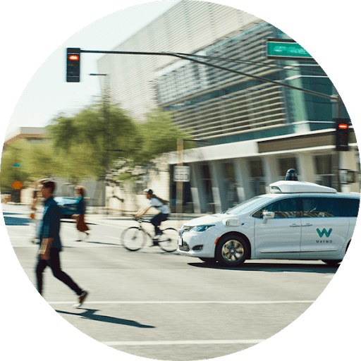 Waymo's autonomously driven SUV at intersection