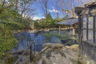 Bathing pool at Kurokawa onsen.