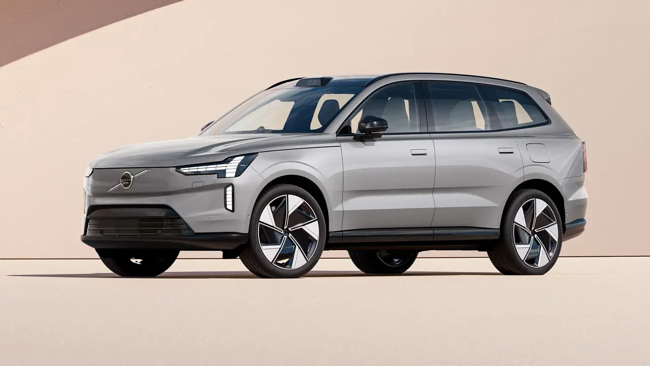 Delayed Volvo EX90 finally enters production